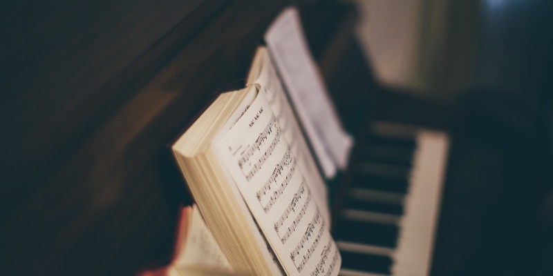 Sommerkonzert der Chöre zu Abendliedern und Zirkusträumen