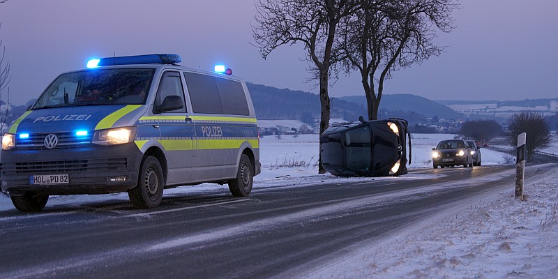 Schneeverwehungen werden 19-jähriger Autofahrerin zum Verhängnis