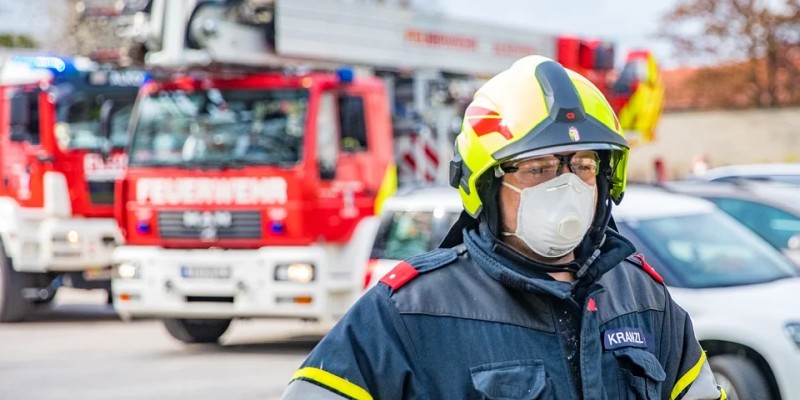 Feuerwehren fordern: Feuerwehrleute früher impfen!