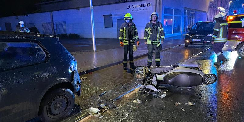 Rollerfahrer bei Auffahrunfall in der „Neuen Straße“ verletzt