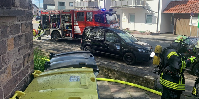 Asylunterkunft evakuiert: Brandausbruch nach einem Wasserschaden verhindert