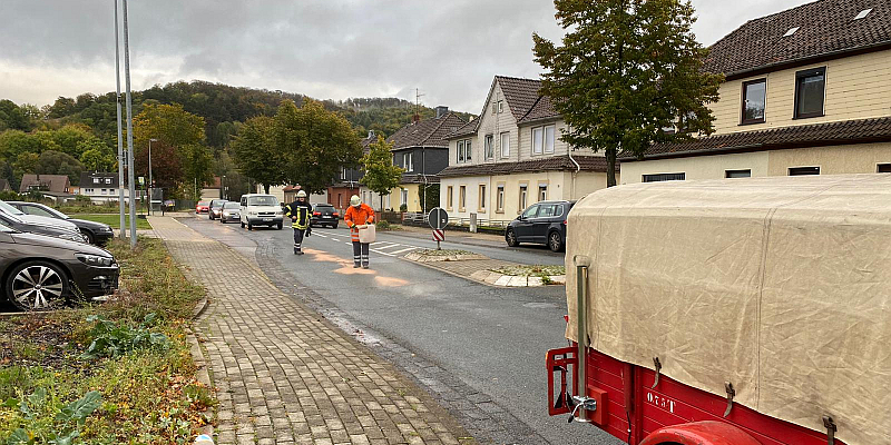Delligsen: Ölspur fordert Einsatz der Feuerwehr