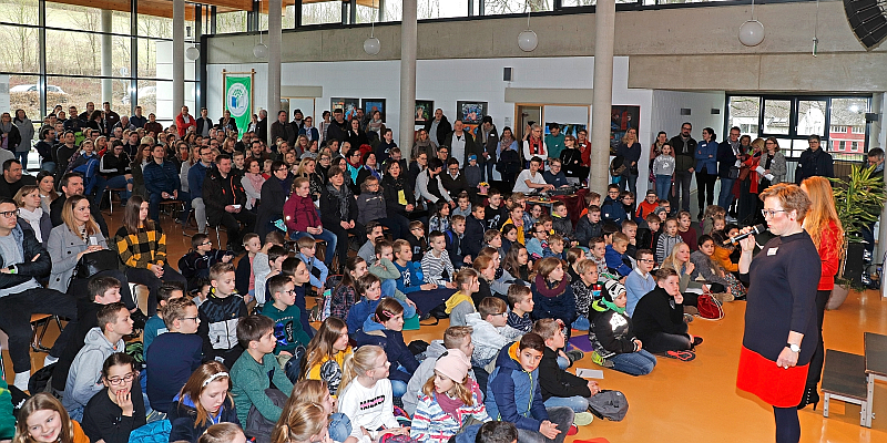 Kennenlerntag an der Paul-Gerhardt-Schule in Dassel: PGS-Luft schnuppern bei einer Rundreise durch das bunte Schulleben   