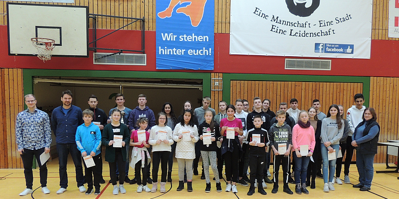 Sportler der Schule geehrt: Sportabzeichenvergabe an der Homburg-Oberschule Stadtoldendorf