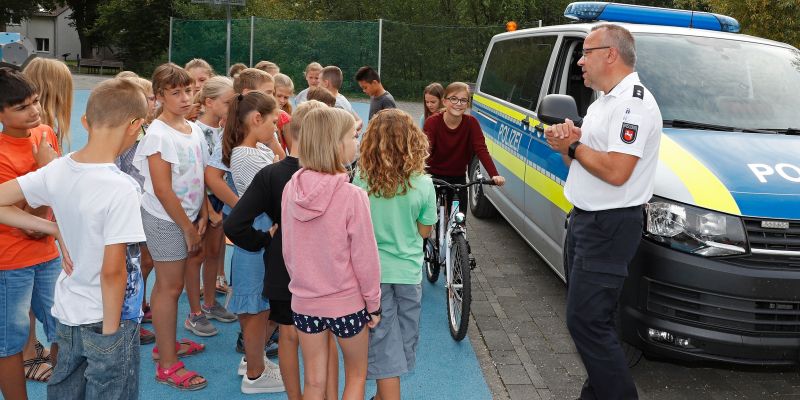 Was ist der tote Winkel und ist die Pistole echt?