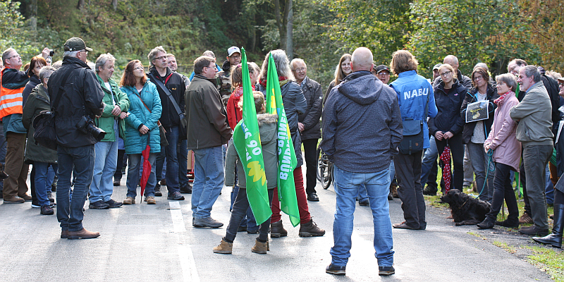 Artenschutz-Demo am Einheitstag im Hooptal - Aufruf der Grünen und des NABU folgen zahlreiche Bürgerinnen und Bürger