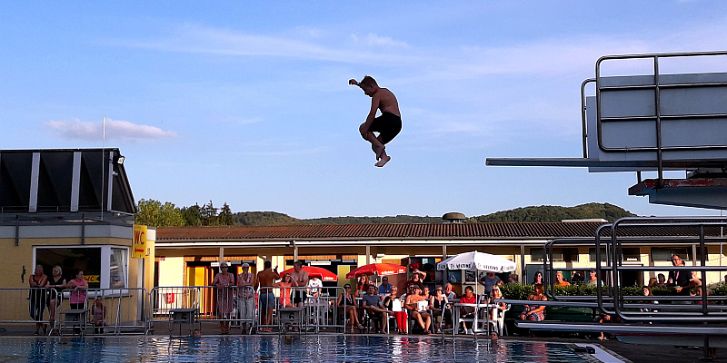Die Welle22 schwappt am 3. August durchs Sollingbad