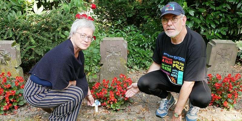 Tour der Erinnerung – Rainer Grygiel an den Kriegsgräberstätten im Landkreis Holzminden