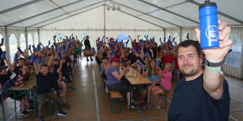 110 Kinder freuen sich über Zeltlagereröffnung