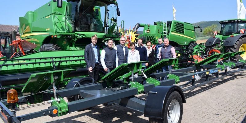 Johannes Schraps zu Besuch bei der Firma Steinbrink in Bremke