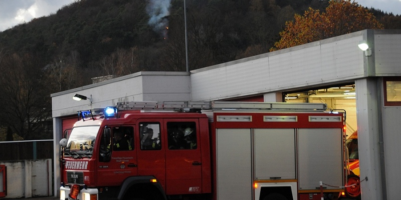 Kurioser Feuerwehreinsatz: Feuerwehr meldet Brand selbst