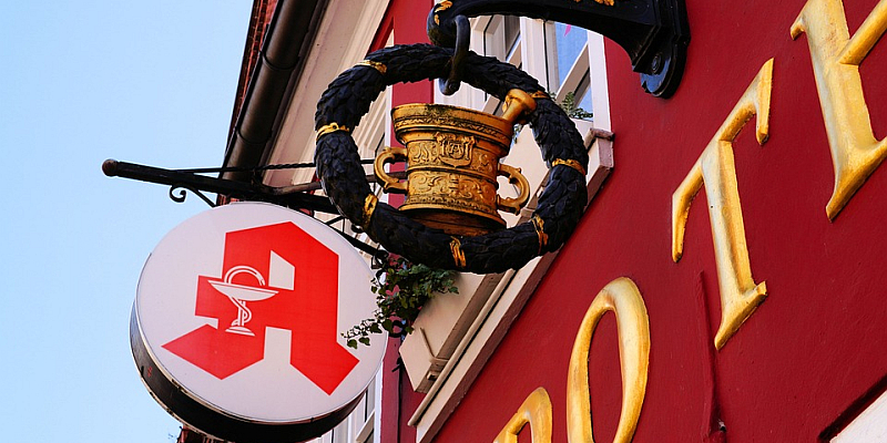 Mit dem „Apothekenfinder 22 8 33“ zum nächsten Notdienst