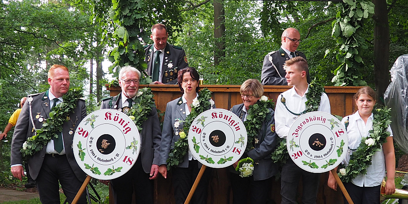 Schützenverein v. 1904 Golmbach ermittelt seine Majestäten: Die Rußmanns sind das neue Königs(ehe)paar auf der Hünenburg