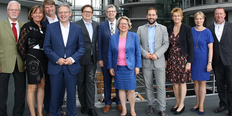 Umweltministerin Schulze spricht sich für Verbesserung beim Wasserzustand der Weser aus