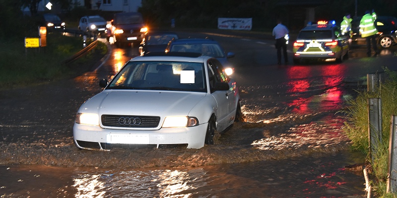 „Land unter“ in Ottbergen nach heftigen Regenfällen