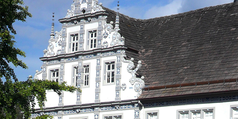 Foto: In der Bauhistorischen Führung im Weserrenaissance Schloss Bevern gibt es architektonische Besonderheiten zu entdecken.