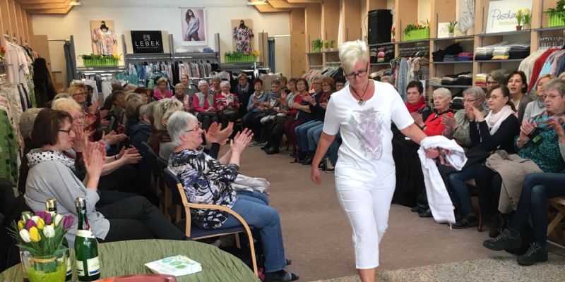 Puschendorf präsentiert Frühjahrsmode: Modenschau in Eschershausen