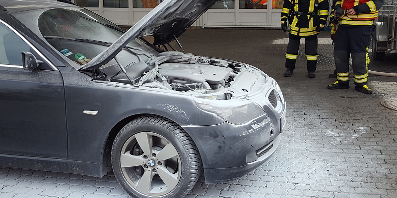 Motorbrand an der Tankstelle war schnell gelöscht