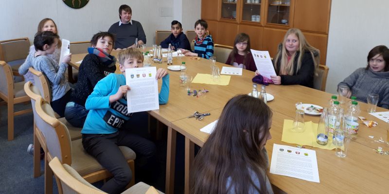 4. Klasse der Hehlener Grundschule besucht Bürgermeister Rode