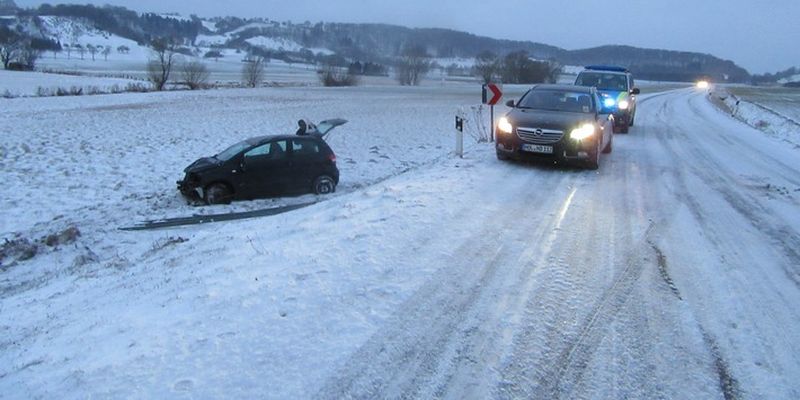 Polizei zieht Wochenendbilanz: Kükenfest verlief ruhig, 18 Verkehrsunfälle und Körperverletzung durch Schlag mit Bierflasche