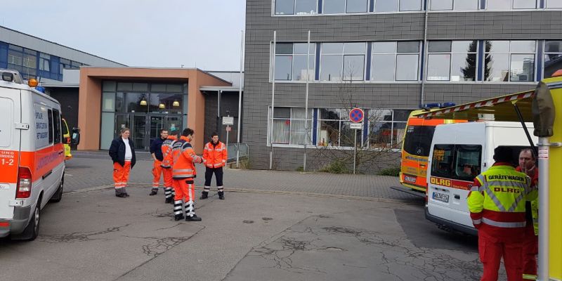 Großalarm an der Dr. Jasper-Realschule in Holzminden: Schüler hantieren in der Pause mit Pfefferspray