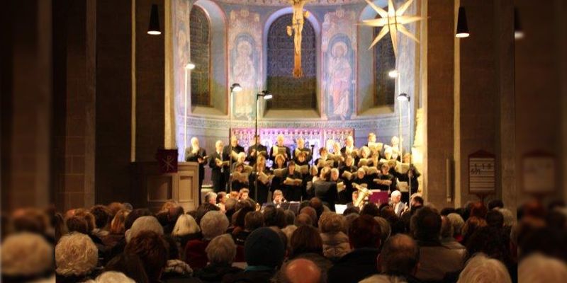 Adventssingen der Chöre in der Klosterkirche St. Marien Bodenwerder-Kemnade am 3. Adventssonntag