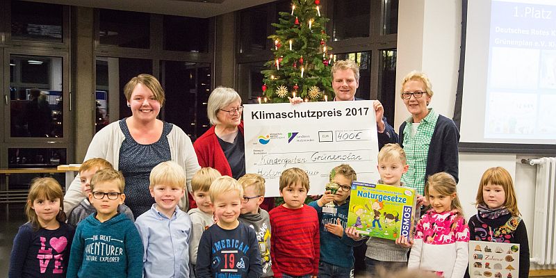 Kindergarten des DRK-Ortsvereins Grünenplan gewinnt Klimaschutzpreis - Klimaschutzagentur Weserbergland vergibt erstmals Klimaschutzpreis in Holzminden 