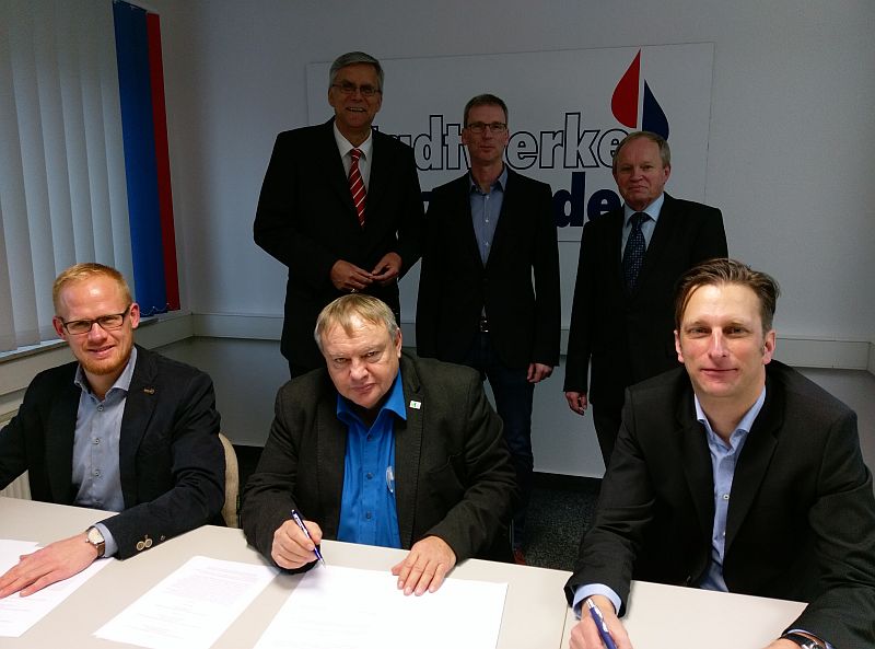 Vertrag um zehn Jahre verlänger - Stadtwerke Holzminden führen auch in den kommenden Jahren die Eigenbetriebe Wasserversorgung und Abwasserbeseitigung der Samtgemeinde Bevern