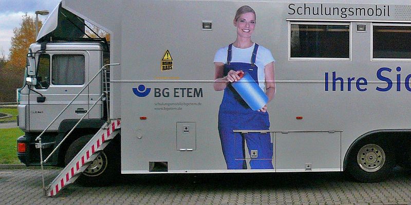 Einsatz für Arbeitssicherheit: Trainingstruck bei den Berufsbildenden Schulen in Holzminden