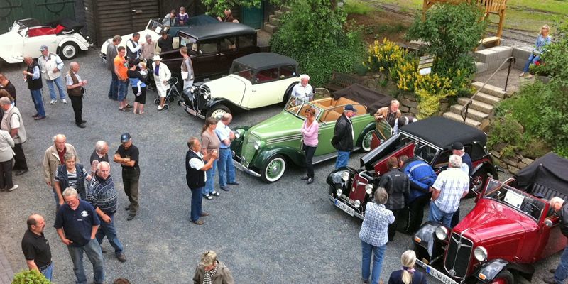 Adler landen in Einbeck - 44. Internationales Jahrestreffen historischer Fahrzeuge am PS.SPEICHER