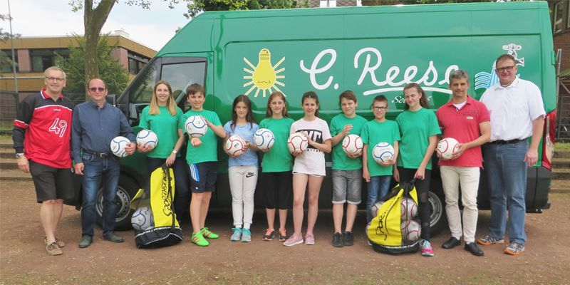 Faustball und Faustbälle für das Campe Gymnasium