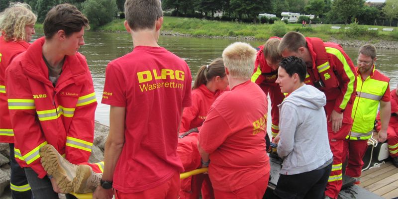 DLRG Ortsgruppe Bodenwerder bildet sich für den Notfall fort