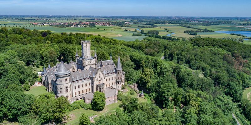 Schloss Marienburg öffnet wieder seine Tore und startet Sommerprogramm