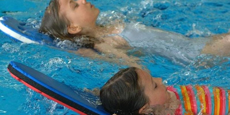 „Niedersachsen lernt Schwimmen“ - DLRG Holzminden bietet weiteren Schwimmkurs an
