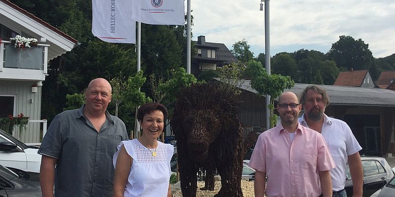 Sabine Tippelt auf Sommerreise bei HEITEC Rohstoffe GmbH in Grünenplan