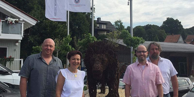 Sabine Tippelt auf Sommerreise bei HEITEC Rohstoffe GmbH in Grünenplan