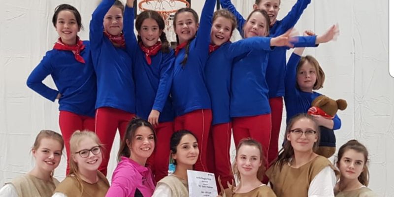Mit Käpt'n Blaubär zum Sieg - TC Jahn Hehlen mit neuen Choreographien am Start