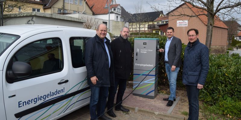Neue E-Ladesäule in Eschershausen
