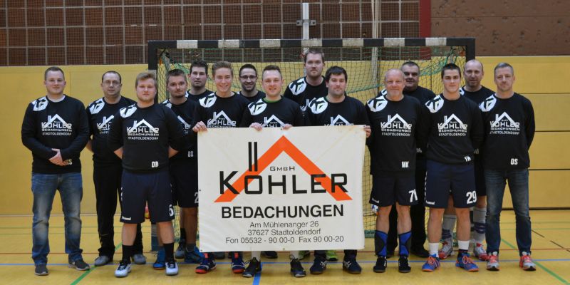 Neue Pullover für die 2. Herren des TV Stadtoldendorf