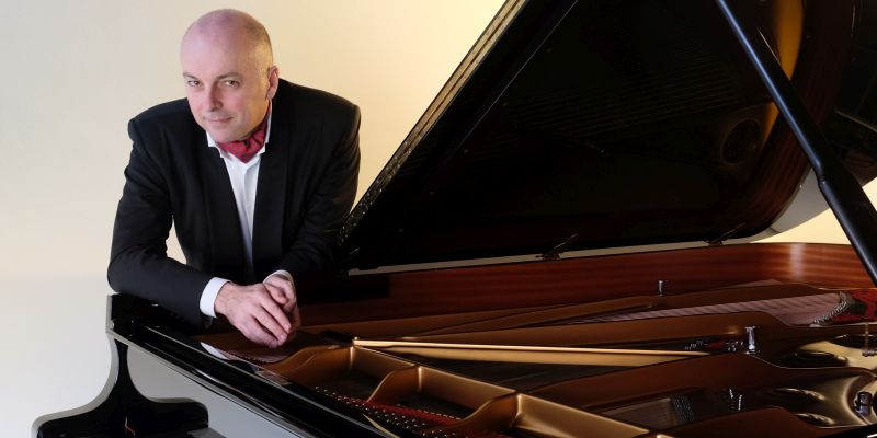 Zu Silvester grüßt Wien - Konzert zur Jahreswende im Weserrenaissance Schloss Bevern mit Burghard Toelke und Igor Cognolato 