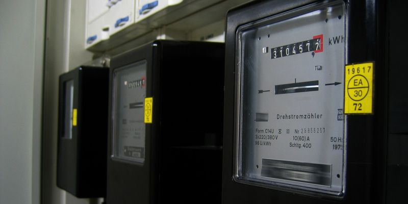 Ableser im Landkreis Holzminden unterwegs: Netzbetreiber Westfalen Weser Netz liest Zählerstände ab 