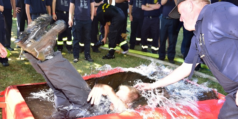 Heißes Wochenende: Lüchtringen feiert vier Tage lang Feuerwehrfest bei hitzigen Temperaturen