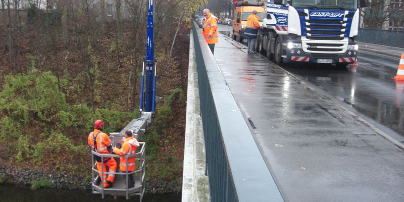 Blaues Wunder und Hafenbrücke für turnusmäßige Kontrolle eintägig gesperrt 