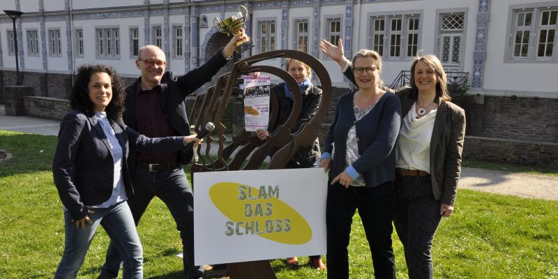 Workshop SLAM DAS SCHLOSS! ‘19 - Anmeldefrist verlängert für U-/Ü-20-Poetry Slam in Bevern