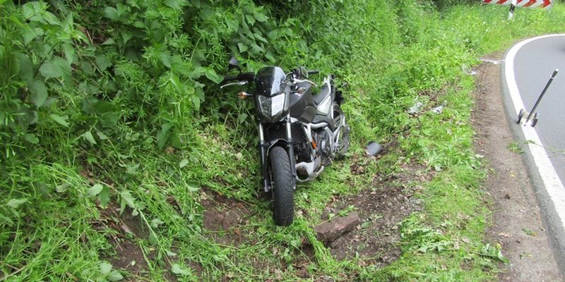 Motorradunfall in der Rühler Schweiz geht glimpflich aus