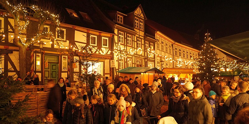Heute startet die 5. Stadtoldendorfer Weihnachtswelt auf dem Marktplatz - mit Programm