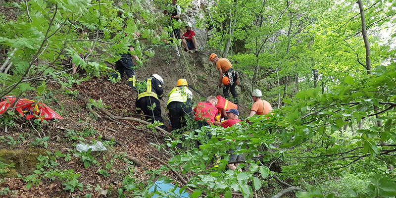 Absturz an den Felsen am Ith: Sportkletterer verletzt