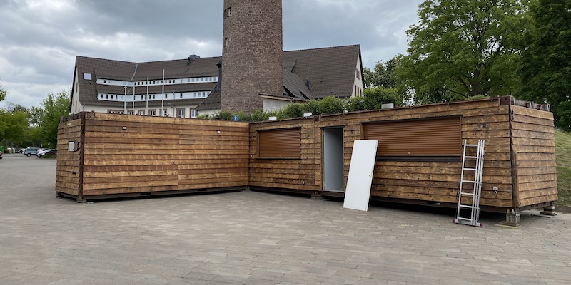 Die Container stehen bereits: Hafenbar eröffnet am 21. Mai