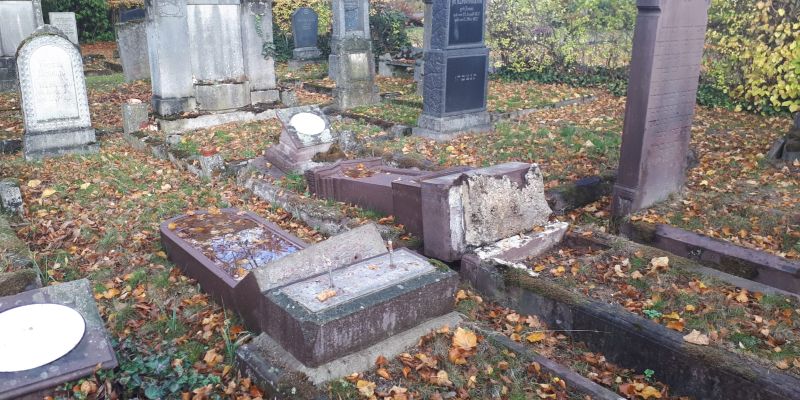 Vandalismus auf jüdischem Friedhof Holzminden sorgt für Entsetzen