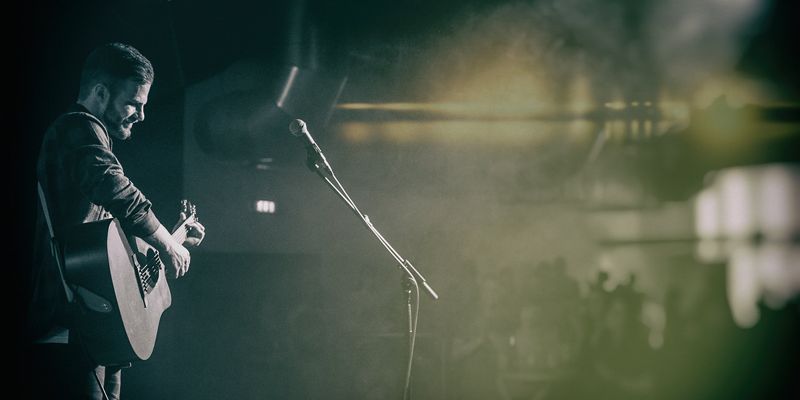 Nick March in der KulturMühle – diesmal abendfüllend und mit Band